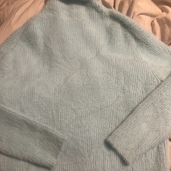 Tanya Taylor sweater. From RTR. No flaws. Supper cozy and soft - Picture 4 of 6